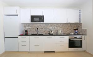 A08 - Magnolia Sea View Apartment