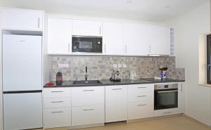 A08 - Magnolia Sea View Apartment