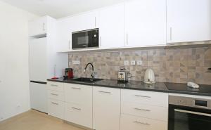 A08 - Magnolia Sea View Apartment