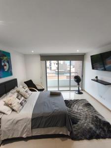 Habitación en apartamento de lujo envigado excelente ubicación