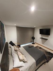 Habitación en apartamento de lujo envigado excelente ubicación