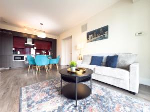 Central City Suites with Free Parking