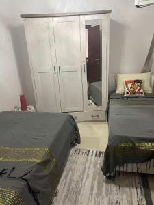 Sea View 1BD Apartment Pool 2-Min Walk to Beach