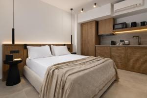 Karavel Suites - Old Town Boutique Rooms