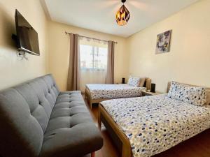 Elegant 2-Bedroom Apartment with Pool
