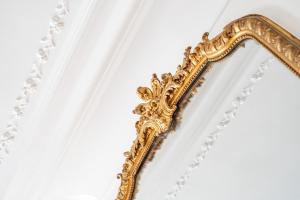 Prestige et Elégance aux Champs Elysees 80m2