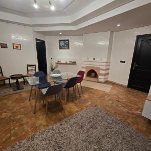 Furnished 2 Bedrooms Apartment