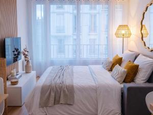 St Honore Champs Elysees by Melvane