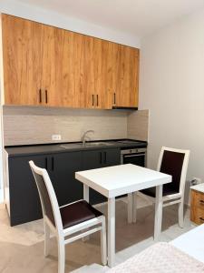 Coastal Pine Appartment