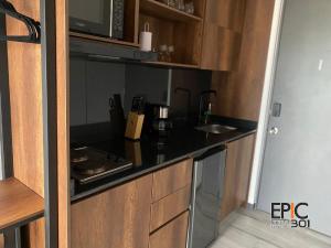 Epic Suite 301 Loft Deluxe Airport