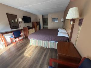 Camilla Inn & Suites