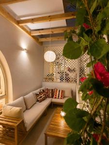 Sea Breeze Retreat Cozy Coastal Escape