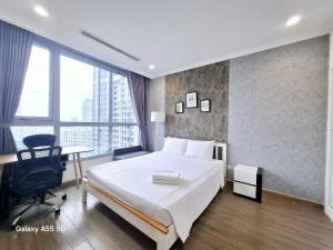 Vinhome Central Park 2 bedroom apartment
