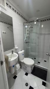 Playa Mar Apt with pool, views and beach access
