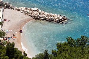 Apartments with parking space Brela, Makarska - 27684