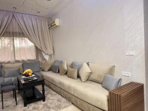 Cosy studio à Hivernage - Piscine- Parking- Netflix-