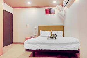 Collection O One Hotel