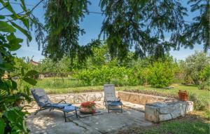 2 Bedroom Cozy Home In Vodnjan