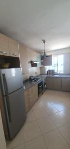 Apartment with sea view and pool H