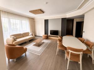 Berm Suites