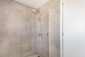 Go for Romantic Beach Strolls from a Quiet Condo cvc2b