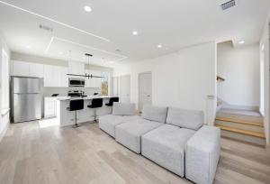 Hailey St Modern Townhome