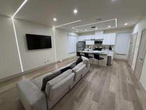 Hailey St Modern Townhome