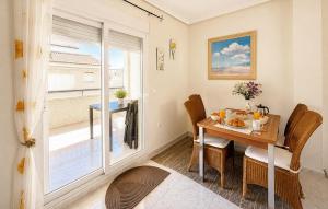 Stunning Apartment In Orihuela Costa