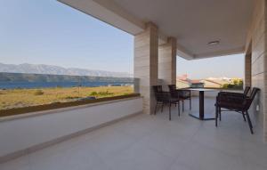 Gorgeous Home In Razanac