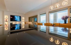 Gorgeous Home In Razanac