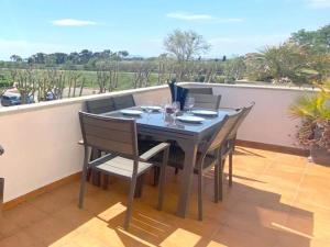 Apartamento céntrico en Empuriabrava, a 300m de la playa, cerca de tiendas y restaurantes - HISP-312-67