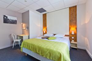 Hotels Logis - Hotel Restaurant Bellevue Annecy : photos des chambres