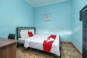 RedDoorz near RSUD Koja