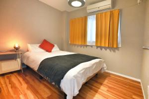 ZJ302 9 Min to Sumiyoshi, Direct to Shibuya and Shinjuku, Private 1BR Home