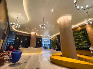 Stay at SMR Poblacion Makati