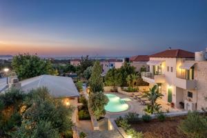 Villa Dafni with Private Pool BBQ and Free Parking