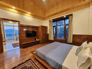 The Morel House - A Forest Retreat