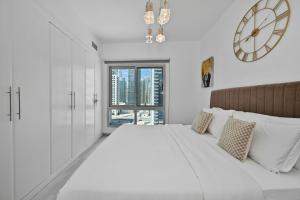 Elegant Apartment in Marina Diamond by beBalmy