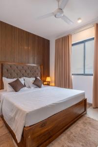 3 Bed room Condo next to Port for long term stays