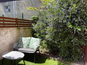 PYRENE HOLIDAYS - Appartement spacieux - chambres climatisées - cour privée
