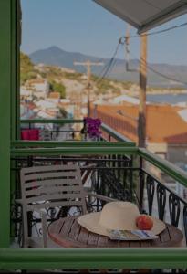 Dimitra Suites