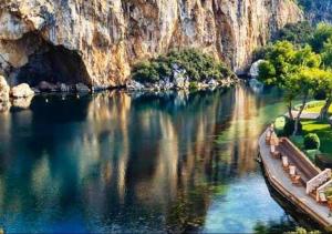 Vouliagmeni Square Residence Elegant Riviera Stay