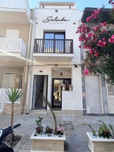 Salseba Suites