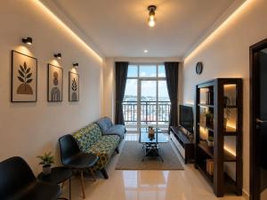 ETERNITY FORMOSA 2BR BALCONY 76m2