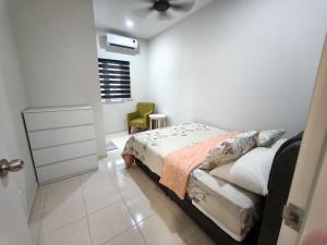 DIzzara Homestay KLIA - Landed 4R 3B- Wifi -Netflix