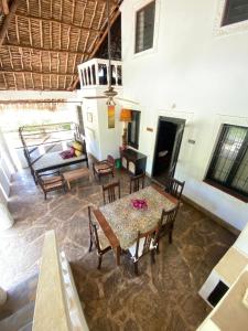 Karibuni, Villa 107, Beachfront Stay with Restaurant, Pool & Bar