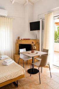 Lagouvardos Beach Apartments