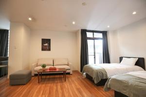 DJX2F Spacious 68 sqm Family Home near Asakusa 1 Double Bed 2 Small Double Beds 1 Sofa Bed Double Washbasin Sleeps 6