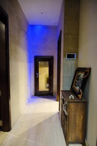 Secluded Maisonette with Caved Pool