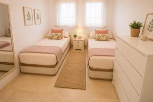Las Cañas Beach Pool & Direct Beach Access